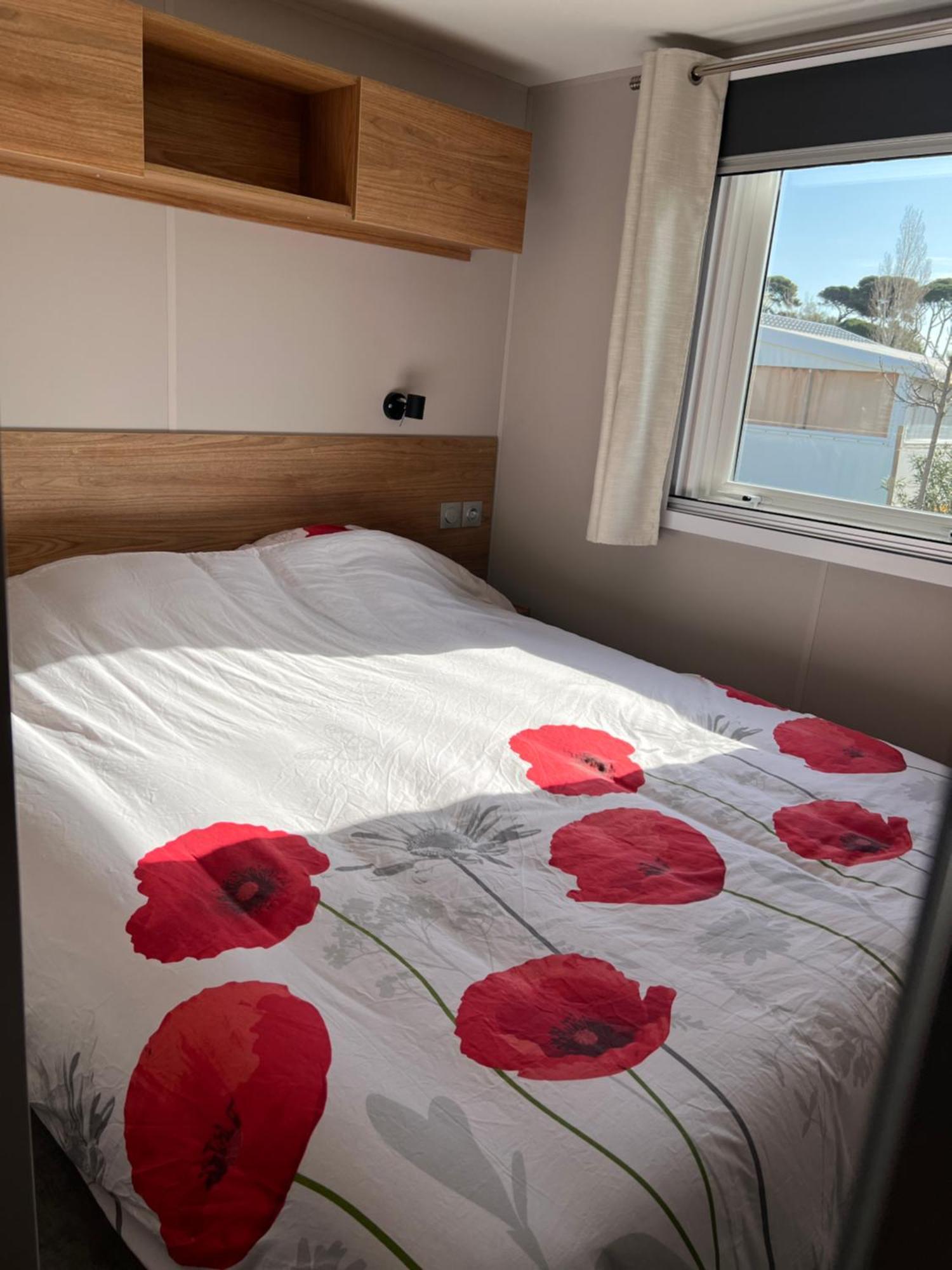 Mobil Home Neuf 6 P Climatise A Hyeres A 200 M De La Mer Dans Camping 4 Etoiles Exterior photo